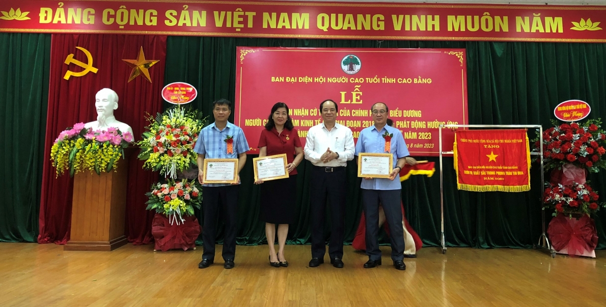 Khẳng định vị thế của người cao tuổi trong đời sống xã hội