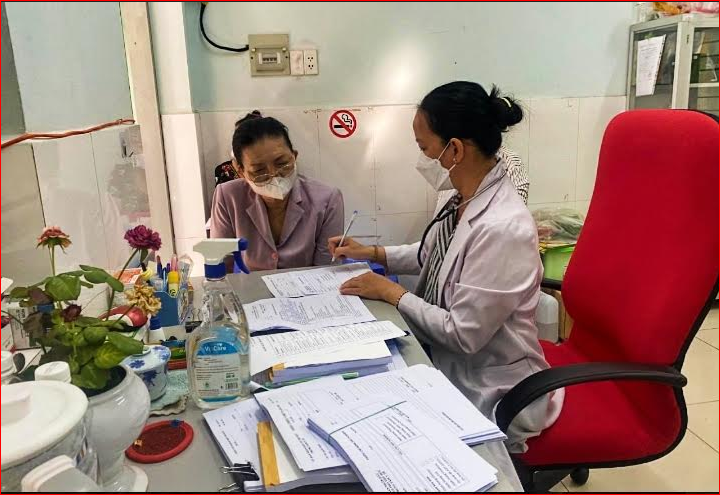 Tư vấn, khám sức khỏe người cao tuổi phường Linh Chiểu