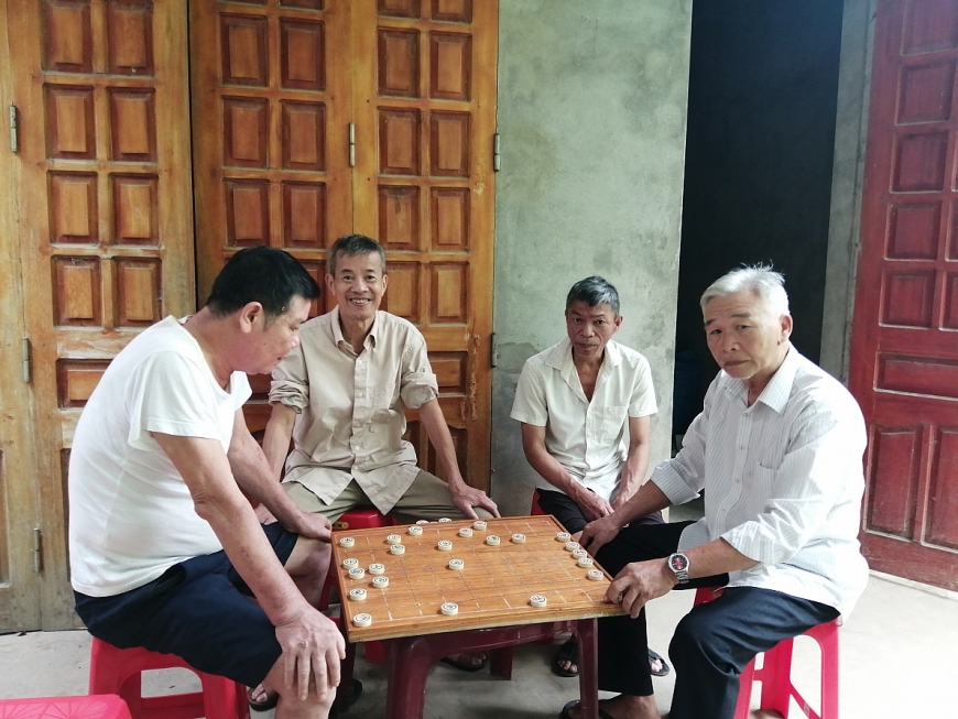 Bàn cờ tướng của CLB lúc nào cũng có người chơi