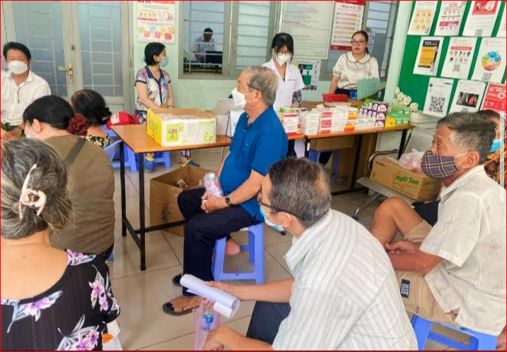 NCT phưòng Linh Chiểu đến khám sức khỏe.