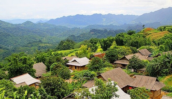 Cảnh quan bình yên tại Vân Hồ, Sơn La