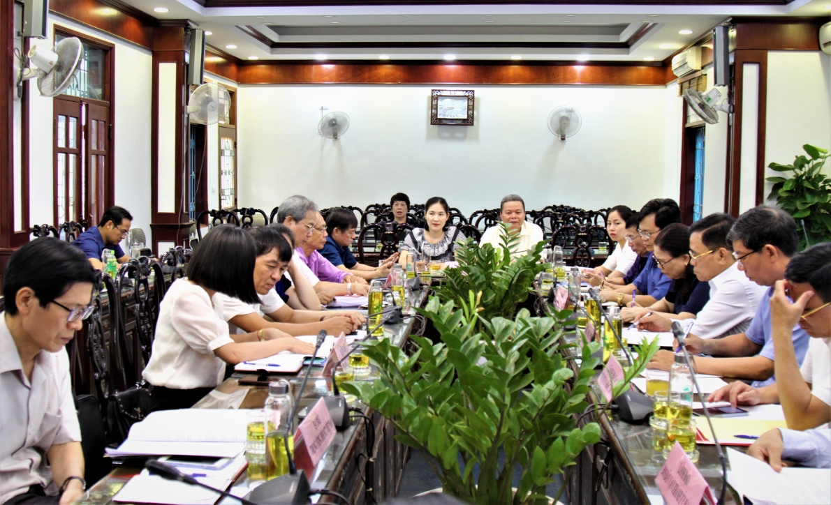 Các đại biểu tham dự Hội nghị giao ban Cụm thi đua số III