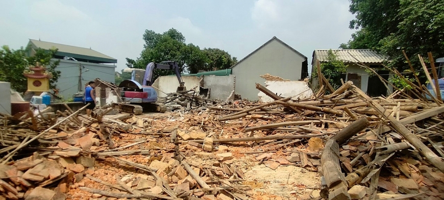 Xây nhà mới cho gia đình NCT có hoàn cảnh khó khăn