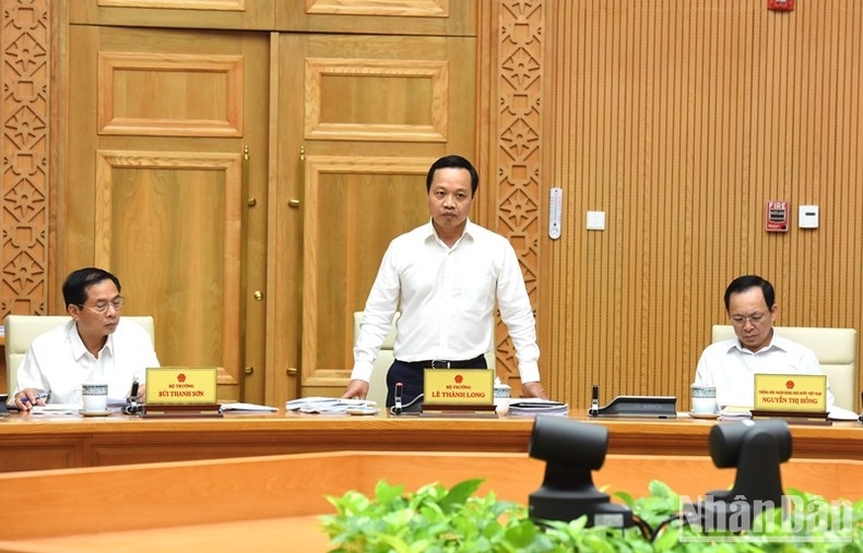 Đại diện lãnh đạo Bộ Tư pháp phát biểu