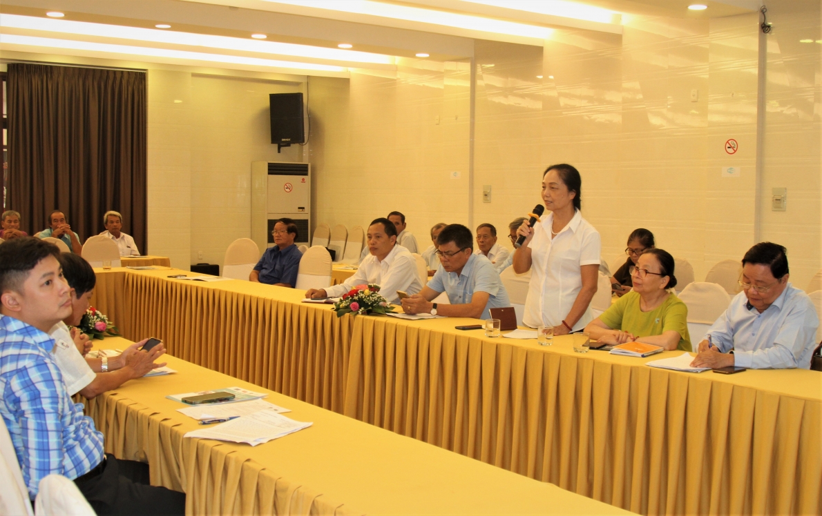 Đại biểu tỉnh Sơn La thảo luận