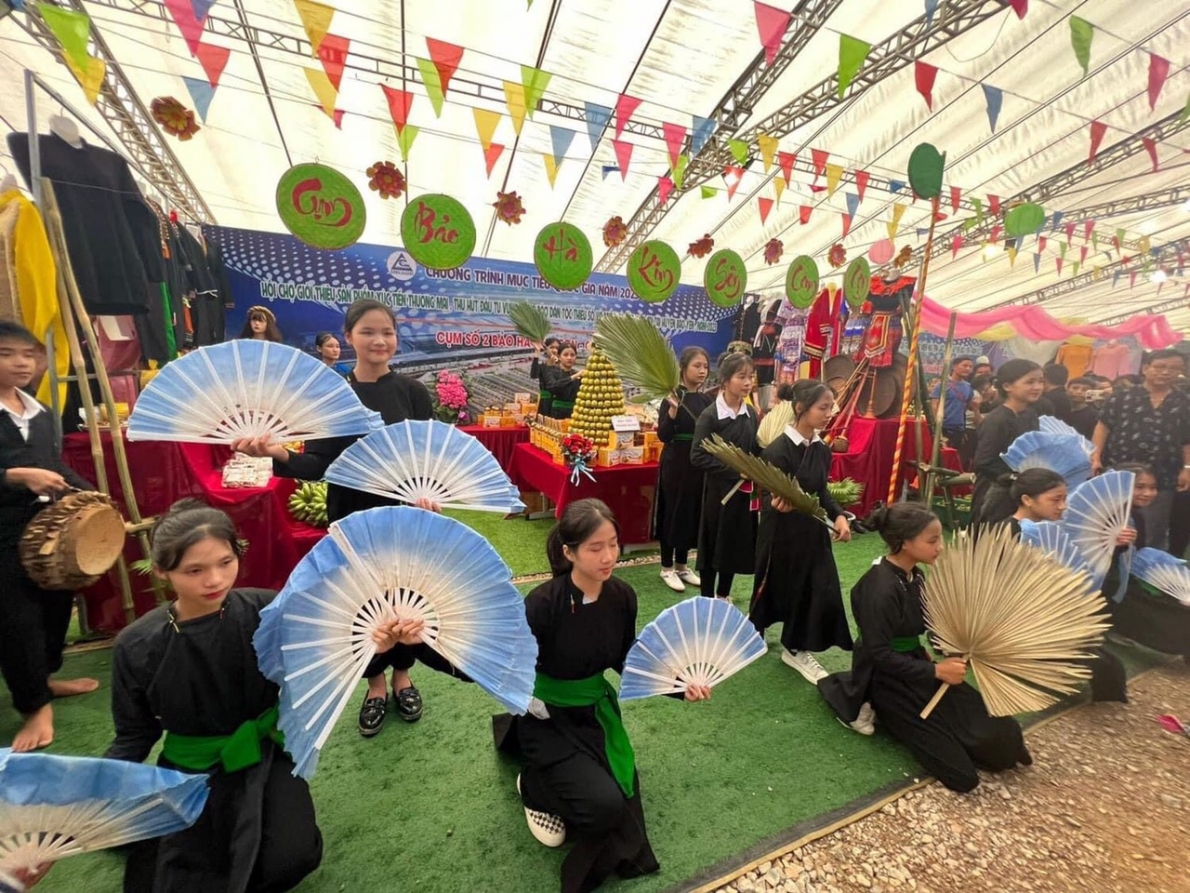 Tràn ngập không khí Tuần lễ văn hóa - du lịch huyện Bảo Yên