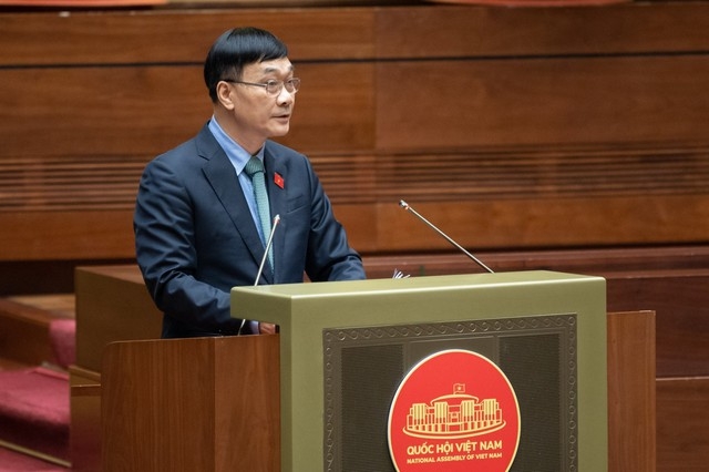 Chủ nhiệm Ủy ban Kinh tế báo cáo một số vấn đề lớn tiếp thu, giải trình Luật Đất đai sửa đổi - Ảnh: VGP