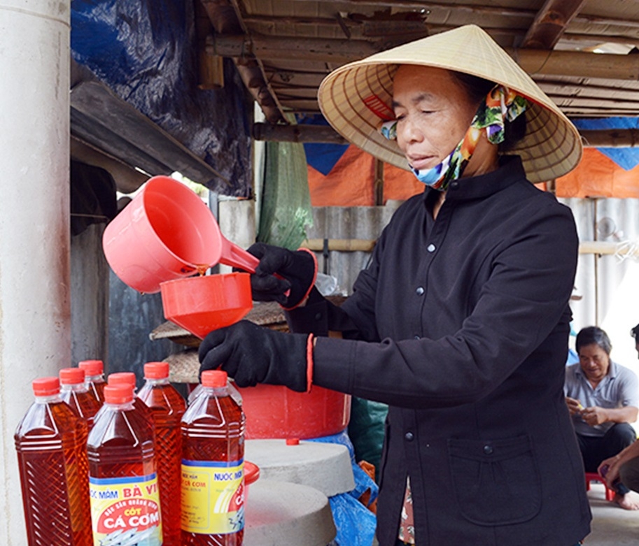 Cơ sở chế biến nước mắm cho thu nhập cao của NCT huyện Bố Trạch, tỉnh Quảng Bình