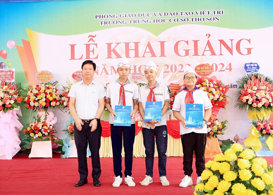 Lễ khai giảng độc đáo với trò chơi dân gian tại Trường THCS Thọ Sơn