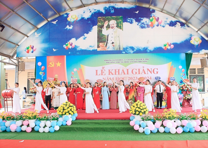 Lễ khai giảng độc đáo với trò chơi dân gian tại Trường THCS Thọ Sơn