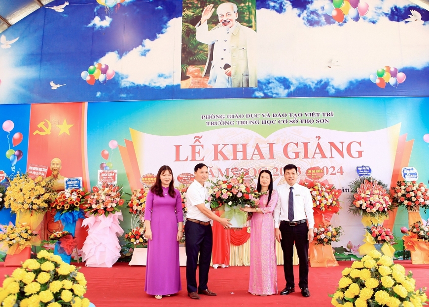 Lễ khai giảng độc đáo với trò chơi dân gian tại Trường THCS Thọ Sơn