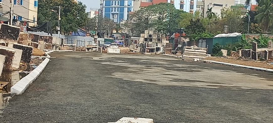  Tuyến đường nối Đỗ Đức Dục đi đường Mễ Trì hiện vẫn đang xây dựng