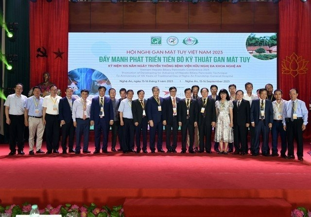 Nhiều hoạt động chào mừng 105 năm ngày truyền thống Bệnh viện Hữu nghị Đa khoa Nghệ An.