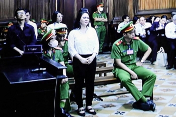 Tuyên phạt bà Nguyễn Phương Hằng 3 năm tù