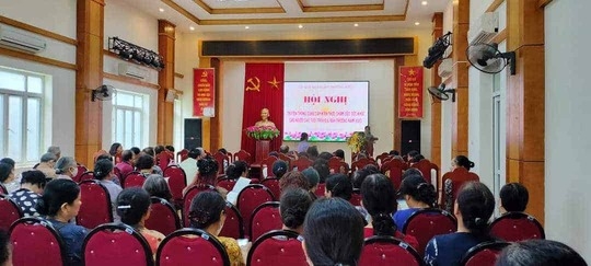 Truyền thông nâng cao kiến thức về chăm sóc sức khỏe cho 2000 NCT quận Tây Hồ