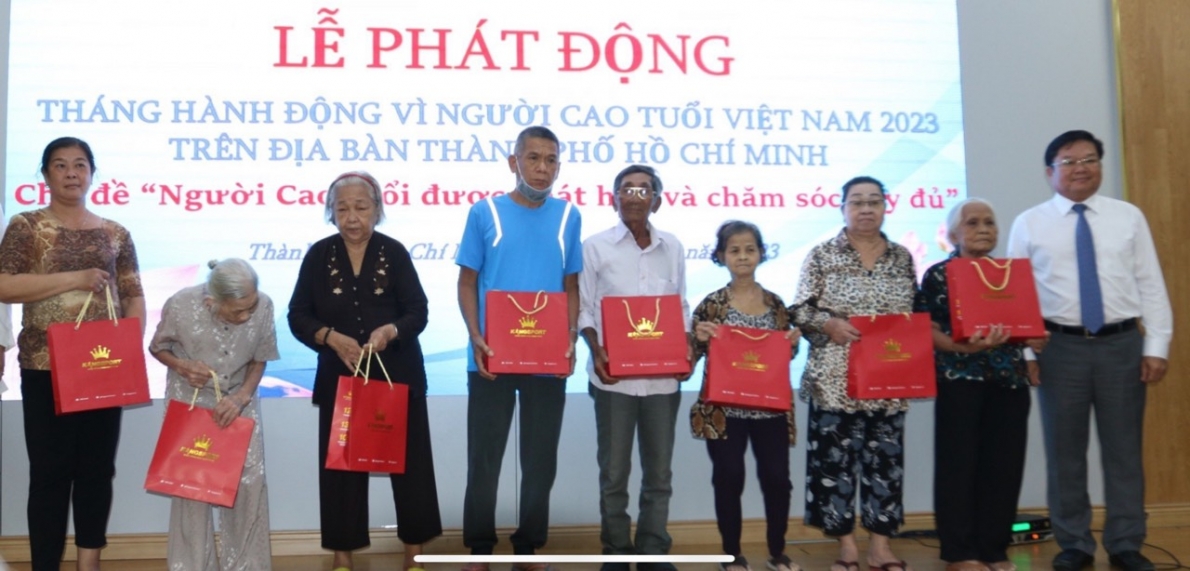 TP Hồ Chí Minh: “Không người cao tuổi nào bị bỏ lại phía sau”