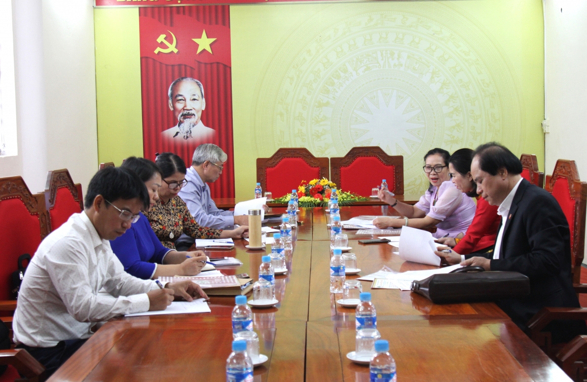 Họp Ban thẩm định