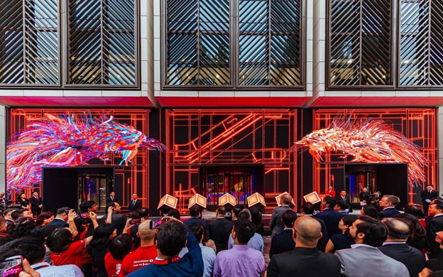 Triển lãm tại Techcombank Hà Nội với chủ đề đề Hội bao gồm Rồng Hội, Cờ Hội và Ngày Hội