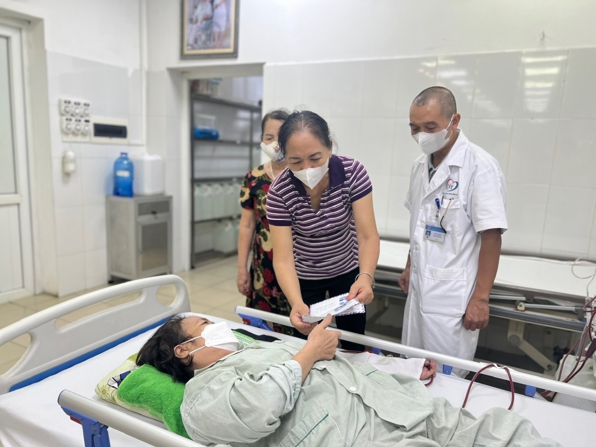 Bệnh viện Đa khoa Đống Đa: tích cực đóng góp vào công tác chăm sóc, nâng cao sức khỏe NCT