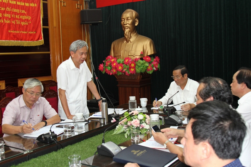 Phó Chủ tịch Phan Văn Hùng phát biểu