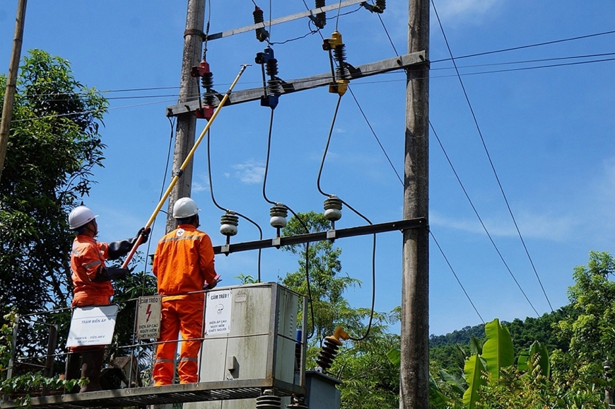 Điện sáng ở miền biên xa