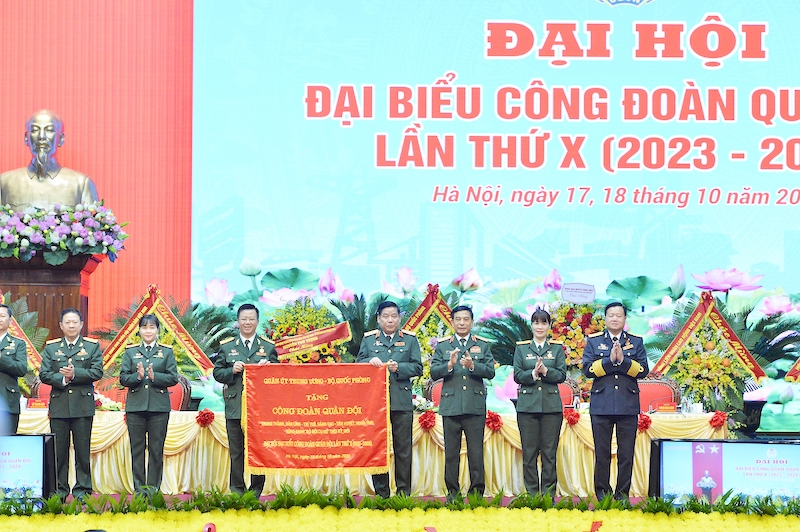 Công đoàn các cấp trong Quân đội thực hiện tốt hơn chức năng cơ bản, cốt lõi là đại diện chăm lo, bảo vệ quyền lợi, lợi ích chính đáng của người lao động.