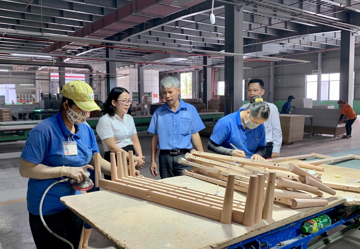 Agribank tích cực triển khai các giải pháp hỗ trợ người dân, doanh nghiệp