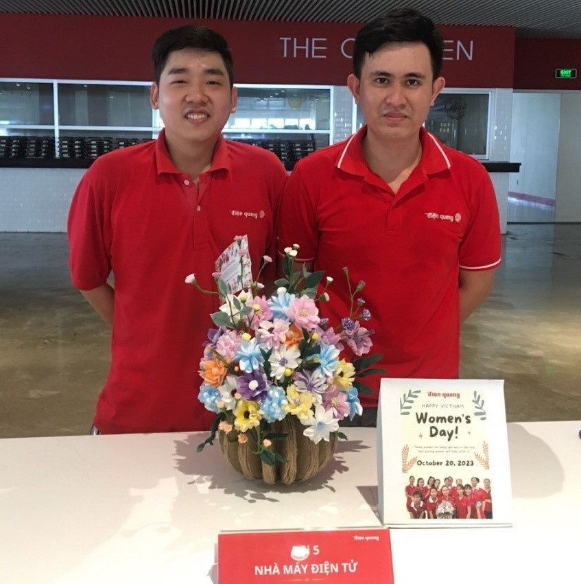 Điện Quang tổ chức thi cắm hoa tái chế: Nâng cao trách nhiệm bảo vệ môi trường cho người lao động