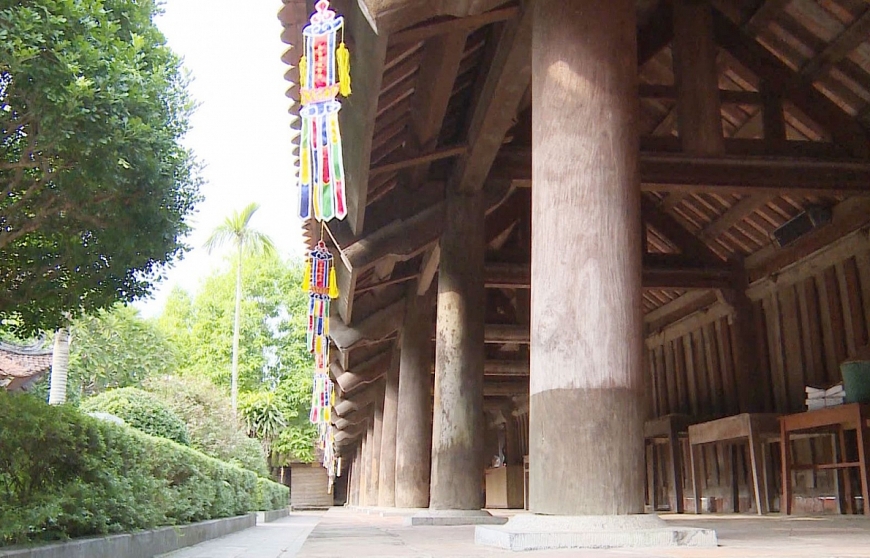 Hệ thống kết cấu cột, kèo bằng gỗ lim chắc chắn giữ cho công trình chùa Keo tồn tại hơn 4 thế kỷ