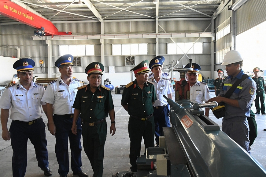 Thứ trưởng Lê Huy Vịnh kiểm tra Hải đoàn 32, Bộ Tư lệnh Vùng Cảnh sát Biển 3