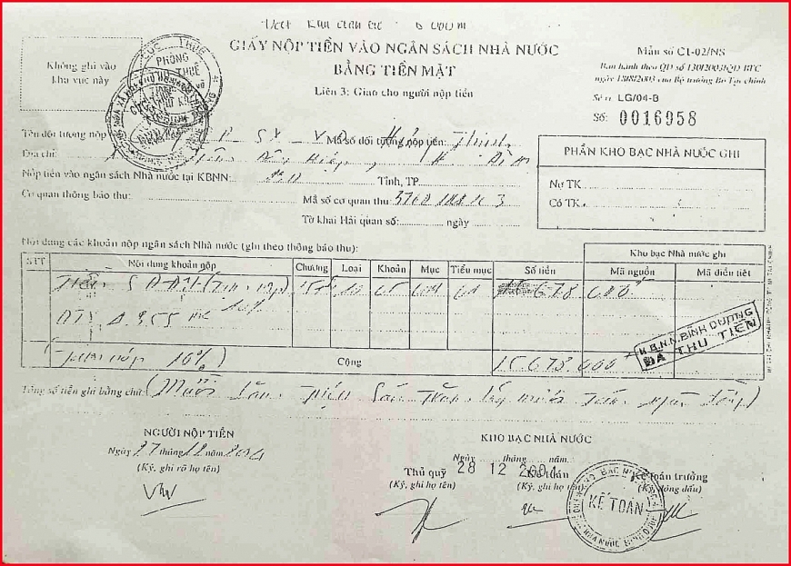 Biên lai nộp số tiền hơn 15 triệu đồng, chiếm 10% số tiền thuế sử dụng đất do Công ty Hưng Thịnh nộp năm 2004.