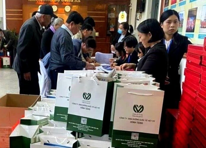Sản phẩm của Công ty CP Dinh dưỡng Quốc tế Việt Mỹ đến với đại biểu dự Hội nghị NCT tiêu biểu bảo vệ an ninh Tổ quốc năm 2022