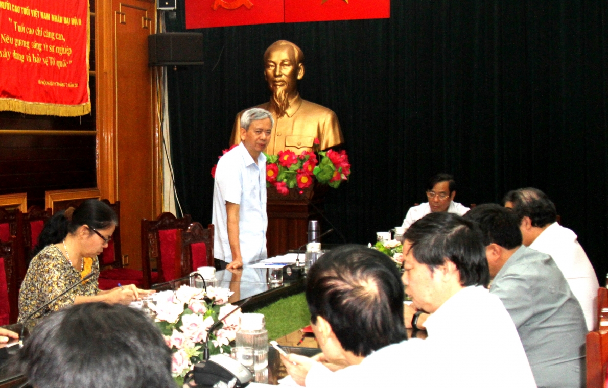 Phó Chủ tịch Phan Văn Hùng phát biểu