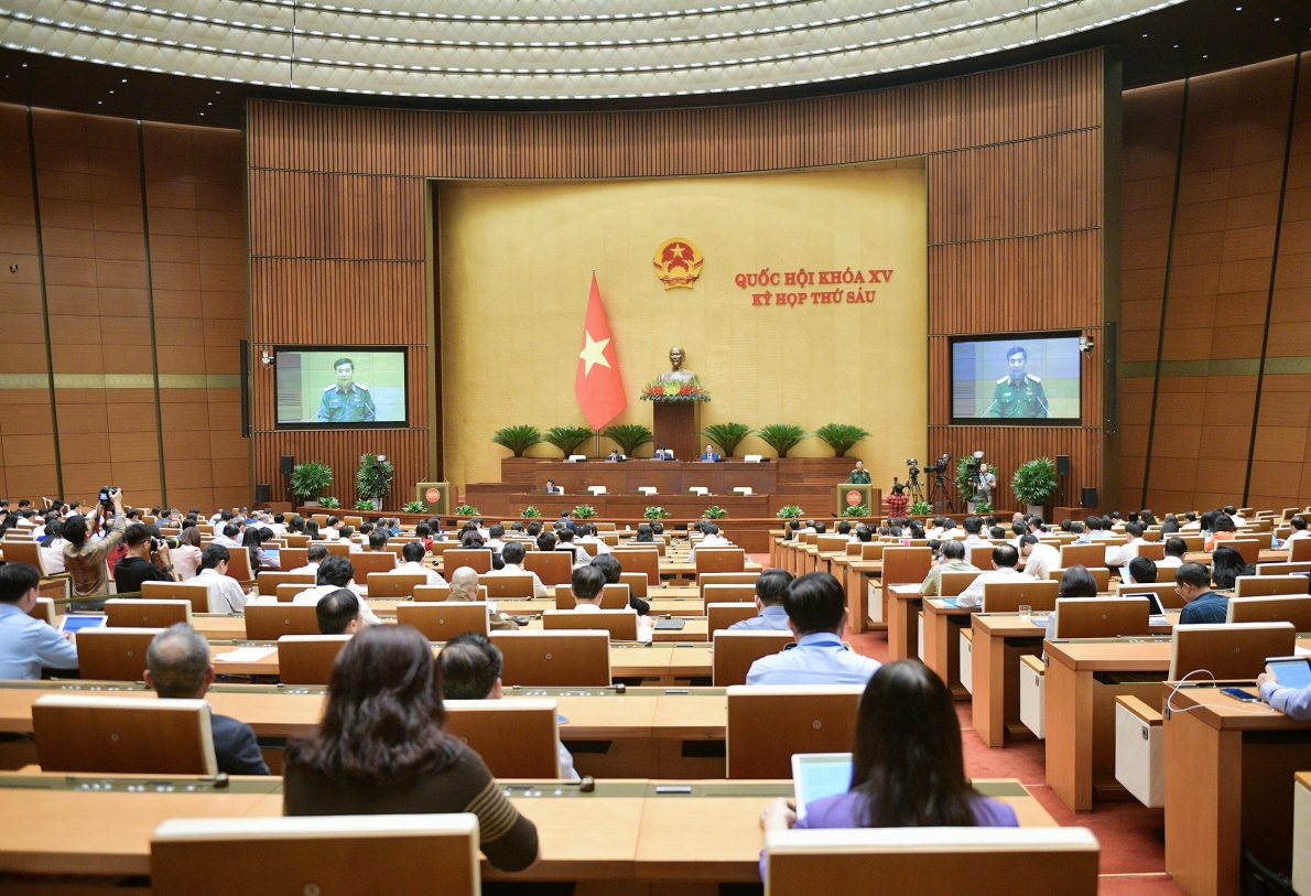Đại tướng Phan Văn Giang trình bày Tờ trình về dự án Luật Công nghiệp quốc phòng, an ninh và động viên công nghiệp