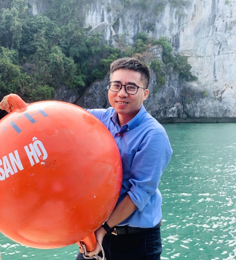 Tập đoàn TH thả phao neo phân vùng sinh thái rạn san hô tại Cát Bà