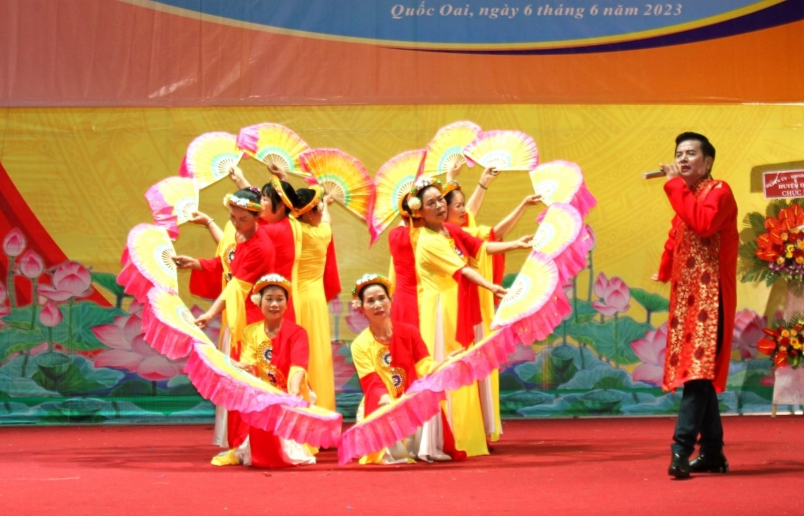 Tiết mục văn nghệ của NCT huyện Quốc Oai, TP Hà Nội