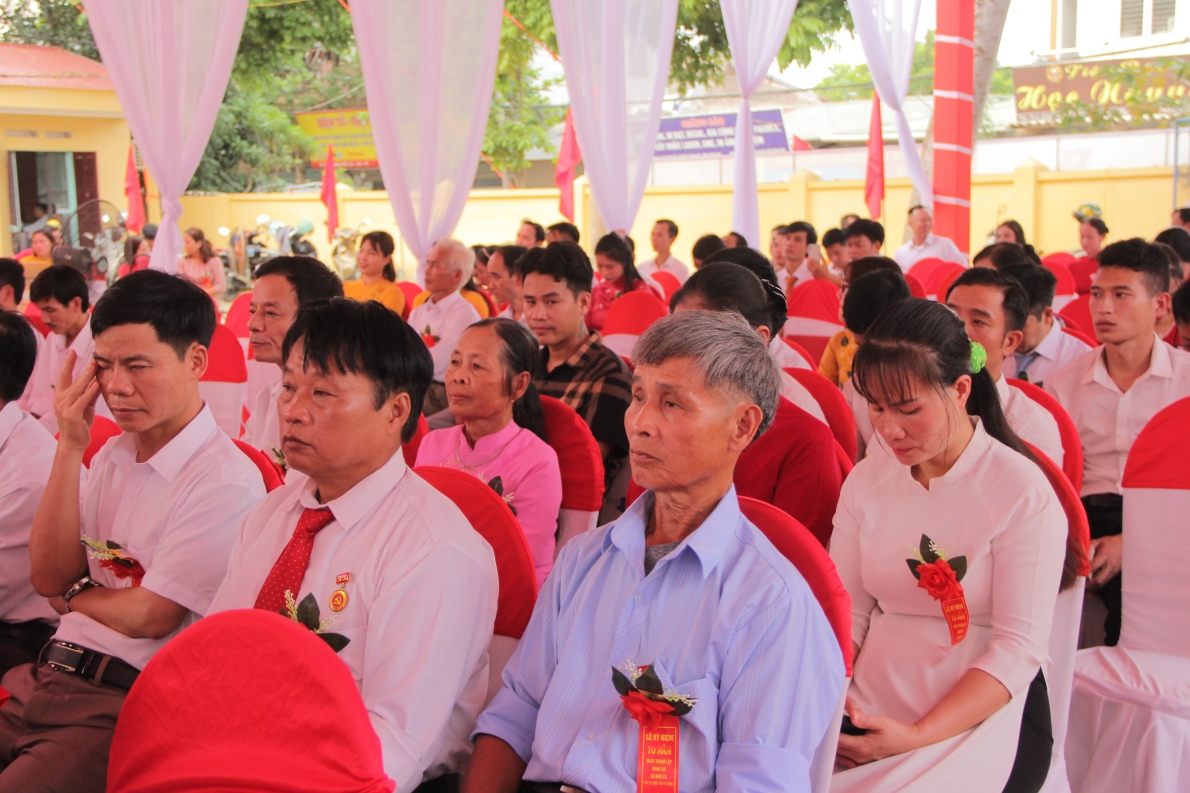 Từng bừng kỉ niệm 70 năm ngày thành lập Đảng bộ xã