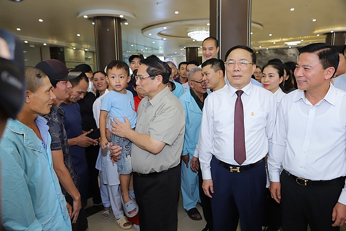 Thủ tướng Phạm Minh Chính thăm và làm việc tại Bệnh viện Đa khoa Quốc tế Hợp Lực