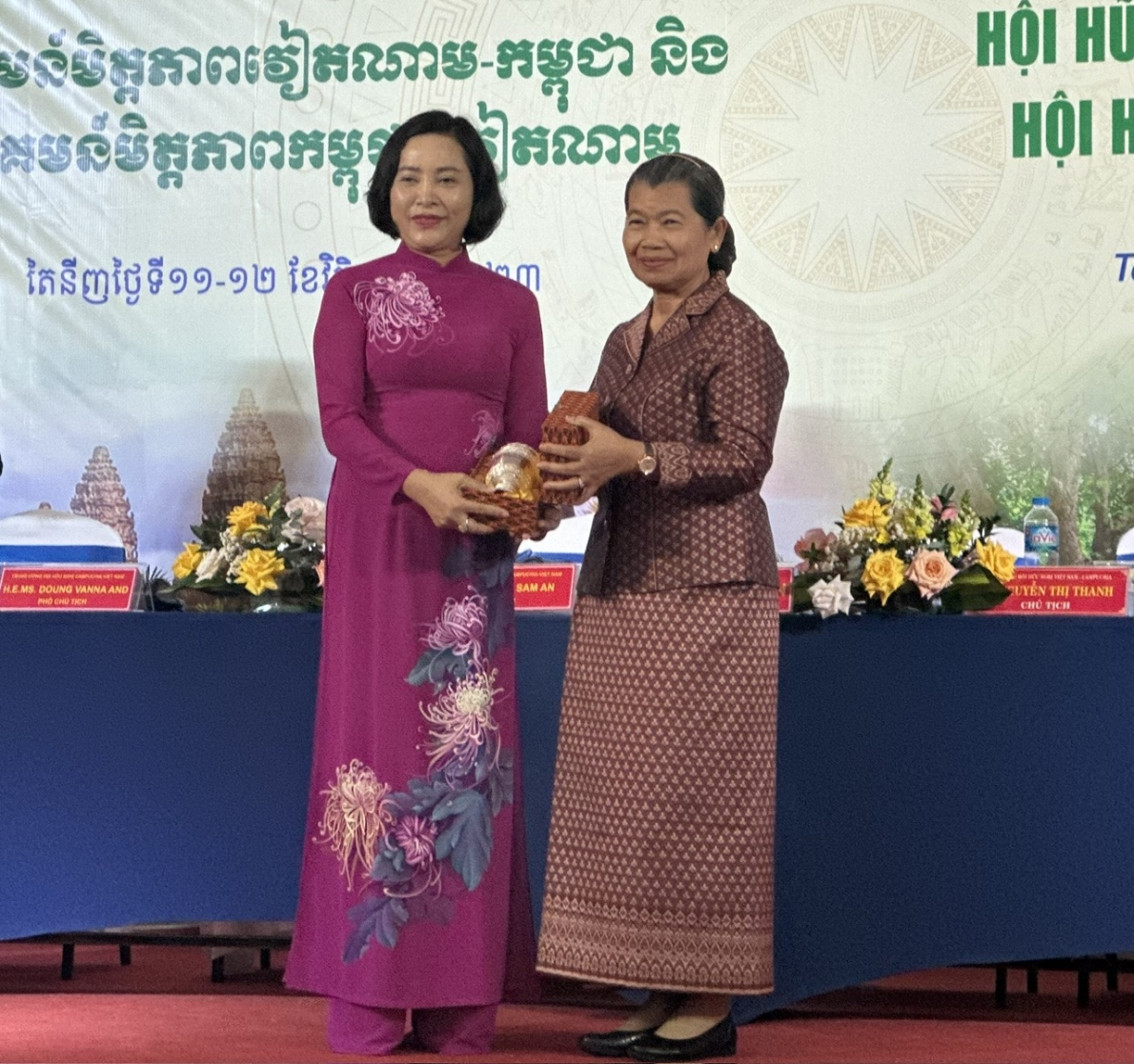 Đẩy mạnh hợp tác truyền thống “Hội Hữu nghị Việt Nam - Campuchia và Hội Hữu nghị Campuchia - Việt Nam”