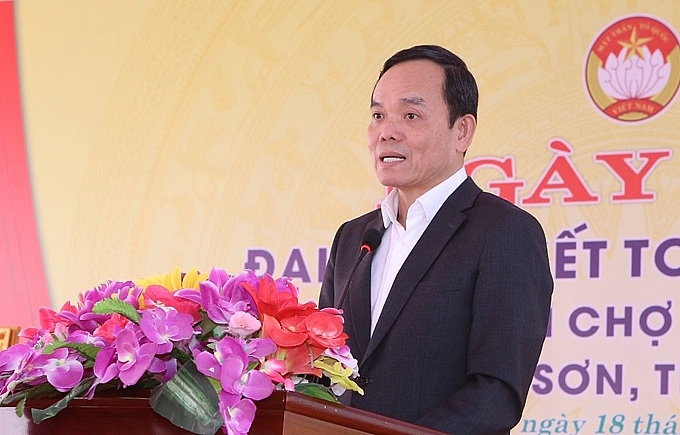 Phó Thủ tướng Trần Lưu Quang chung vui ngày hội Đại đoàn kết toàn dân tộc tại Thanh Hóa