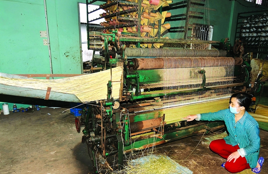 Nặng lòng với nghề truyền thống