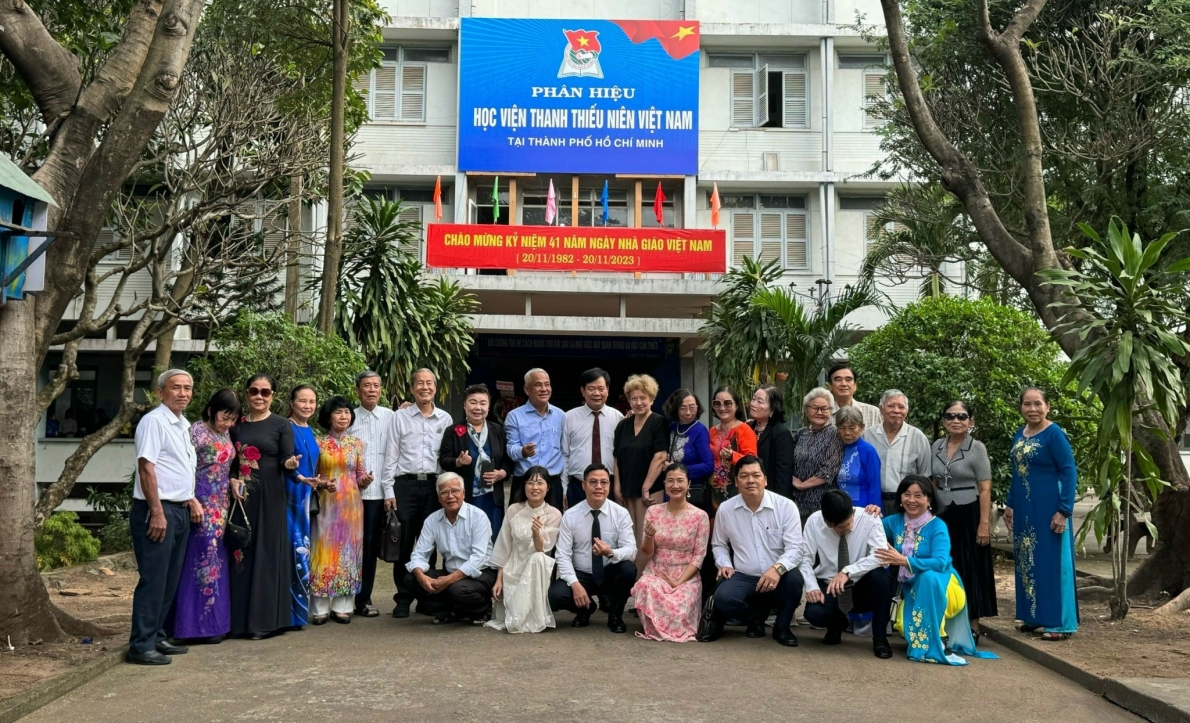 Học viện Thanh thiếu niên Việt Nam Phân viện miền Nam: Họp mặt kỷ niệm 41 năm ngày  Nhà giáo Việt Nam