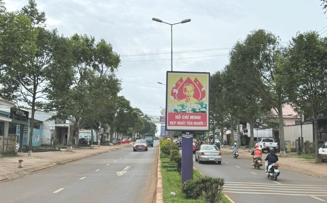 Đảng bộ thị xã Buôn Hồ làm theo Bác