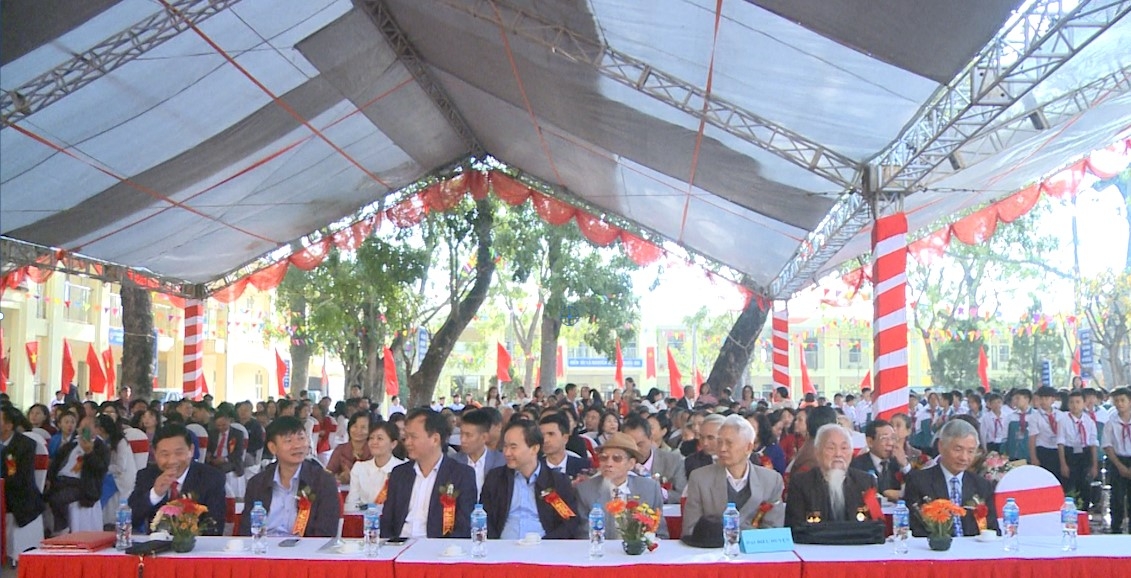 Kỷ niệm 60 năm Ngày thành lập trường THCS thị trấn Vân Đình