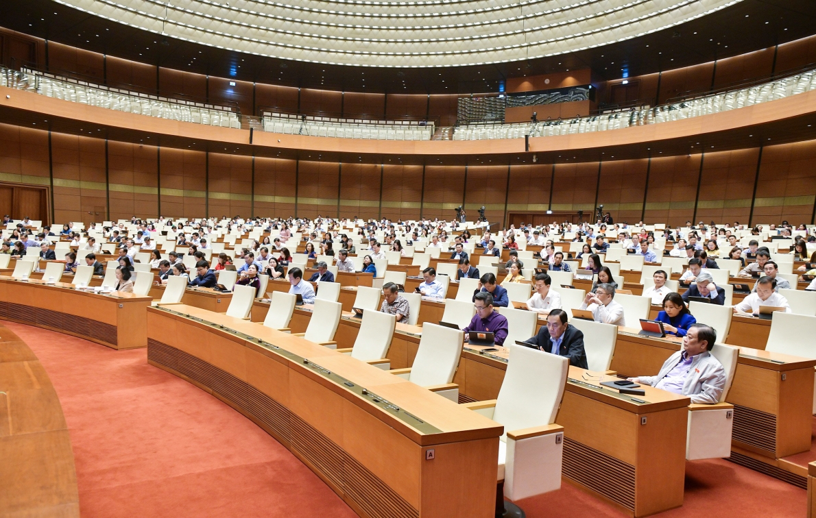 Đại tướng Phan Văn Giang giải trình, làm rõ một số vấn đề về dự án Luật Công nghiệp quốc phòng, an ninh và động viên công nghiệp