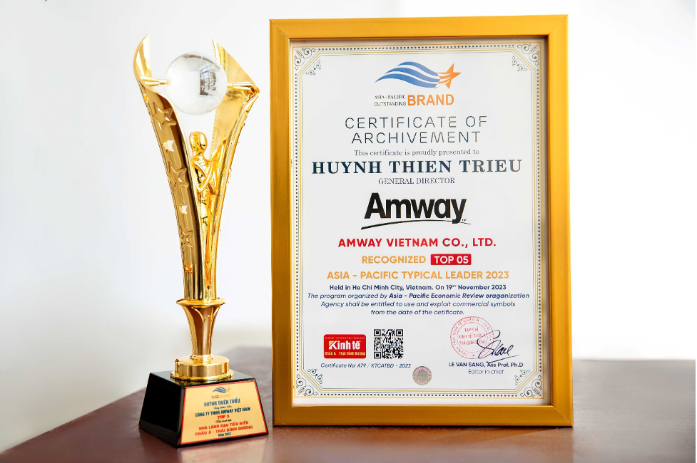 Amway Việt Nam nhận cú đúp giải thưởng của châu Á cho doanh nghiệp và nhà lãnh đạo tiêu biểu