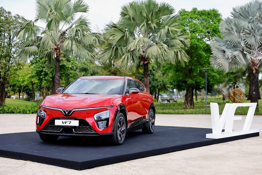VinFast chính thức nhận đặt cọc xe VF7