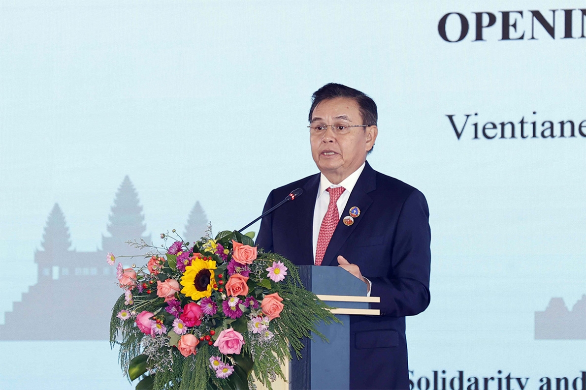 Chủ tịch Quốc hội nước Cộng hòa dân chủ nhân dân Lào Saysomphone Phomvihane phát biểu. (Ảnh: quochoi.vn)