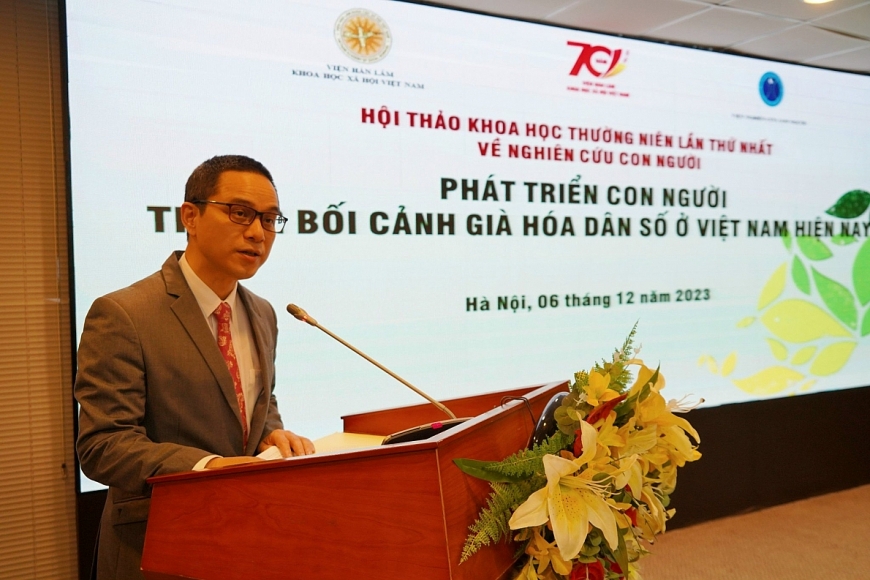 Cần giải pháp đồng bộ phát triển con người trong bối cảnh già hóa dân số ở Việt Nam