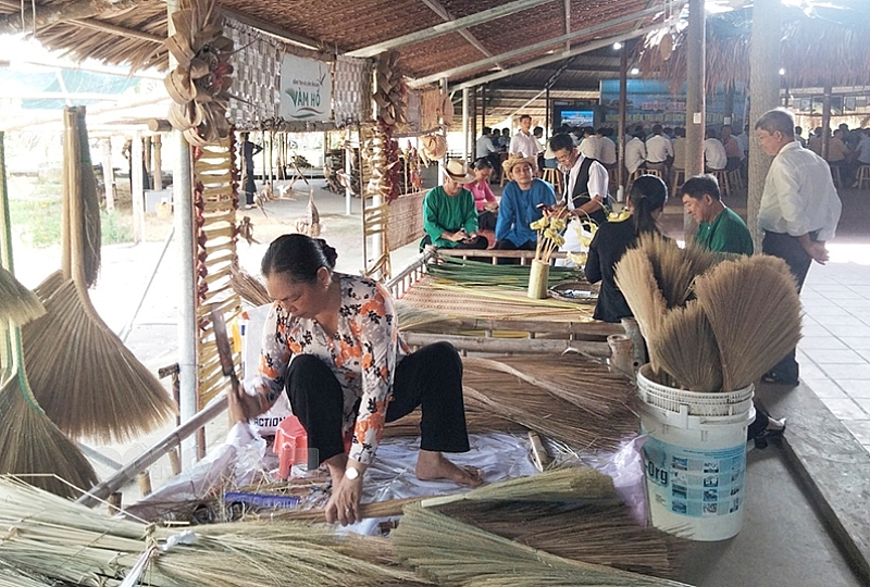 Sản phẩm du lịch sinh thái tại Nông trại Hải Vân - sân chim Vàm Hồ, xã Tân Mỹ.